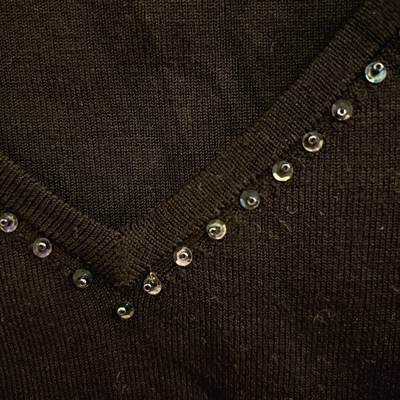 Silk V-Neck Long Sleeve Top - Picture 2 of 3